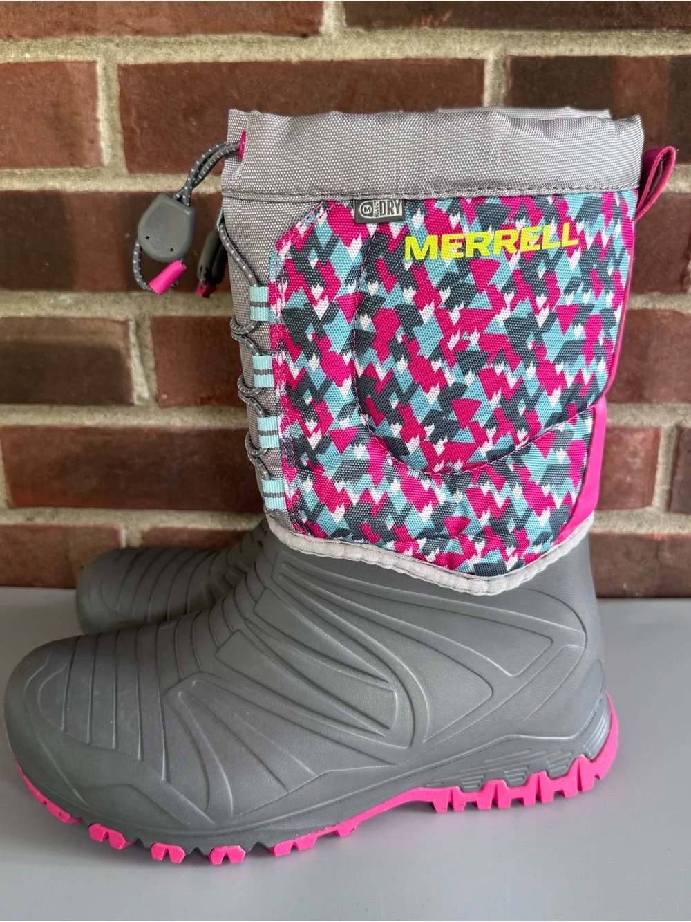 Merrell snow quest